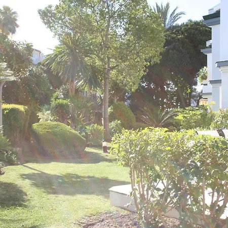 Casa Noble, Stunning Beach Side Townhouse, Nr Villa Estepona