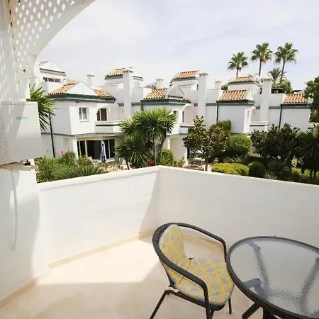 Casa Noble, Stunning Beach Side Townhouse, Nr Villa Estepona