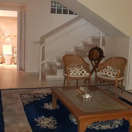 Villa Casa Noble, Stunning Beach Side Townhouse, Nr Estepona