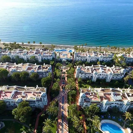 Villa Casa Noble, Stunning Beach Side Townhouse, Nr Estepona