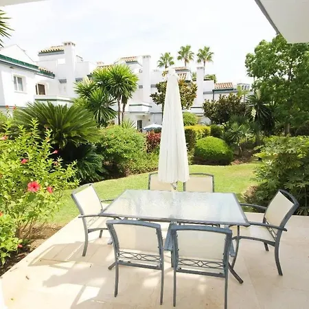 Casa Noble, Stunning Beach Side Townhouse, Nr * Estepona